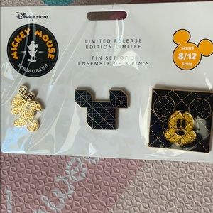 Limited Release Mickey Memories - August Pins